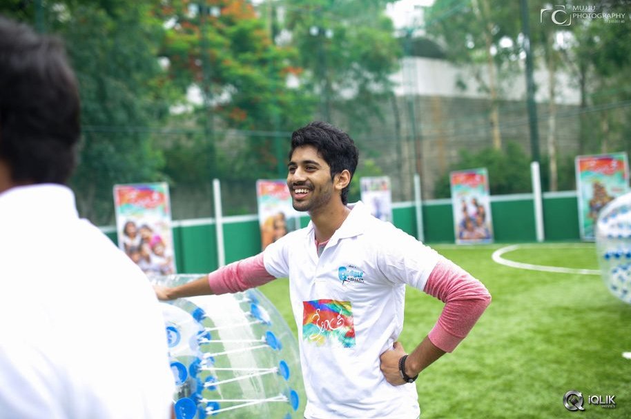 Kerintha-Movie-Team-At-Bubble-Soccer-Event